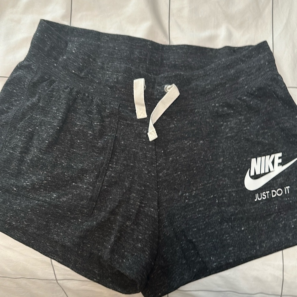 Nike running shorts NWT
